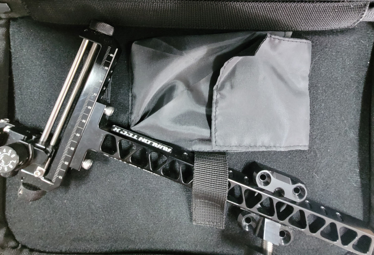 Avalon Tec X compound sight