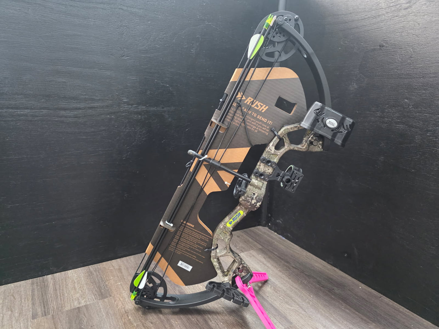 Apex Rush 30LBS Youth Compound Bow R/H